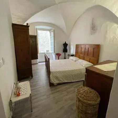 Maddalena'S House Διαμέρισμα *
